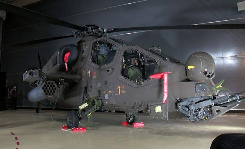 Savunma Sanayii Başkanı Demir, T129 ATAK Helikopteri Teslim Törenine katıldı