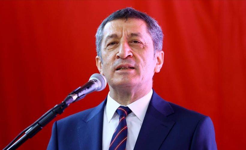 Bakan Selçuk: Sağlık anlamında riske girmeden okullarımızı peyderpey açma kararlılığımız devam ediyor