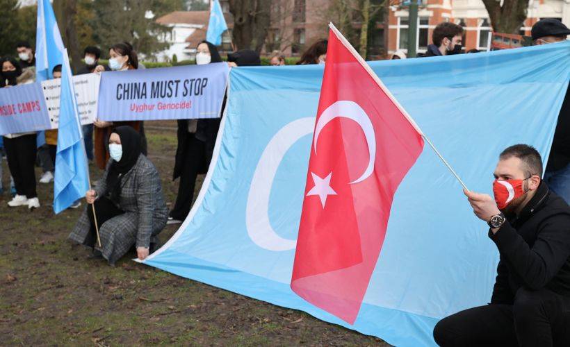 Uygur Türkleri, Çin'in Brüksel Büyükelçiliği önünde protesto eylemi yaptı