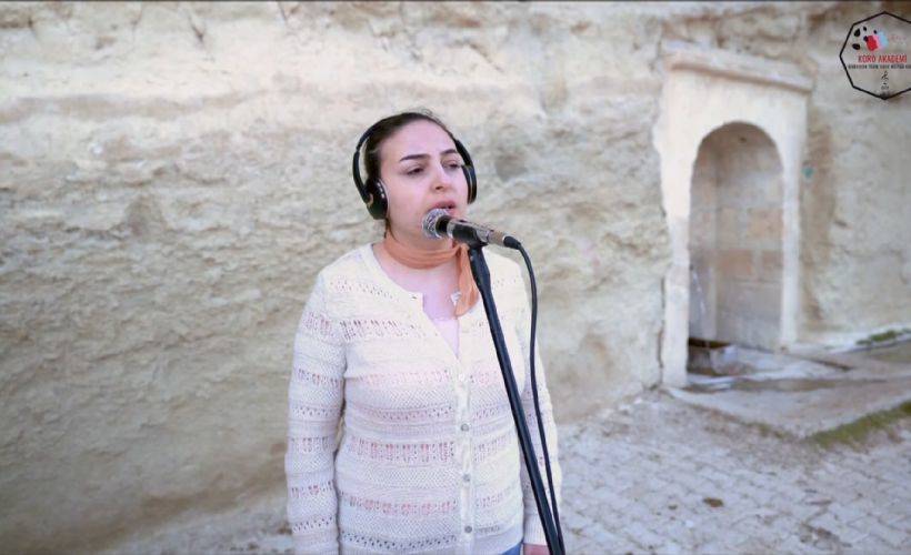 Karaman Türk Halk Müziği korosundan Yunus Emre klibi