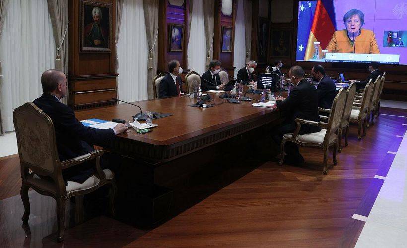 Cumhurbaşkanı Erdoğan, Merkel ile video konferans aracılığıyla görüştü
