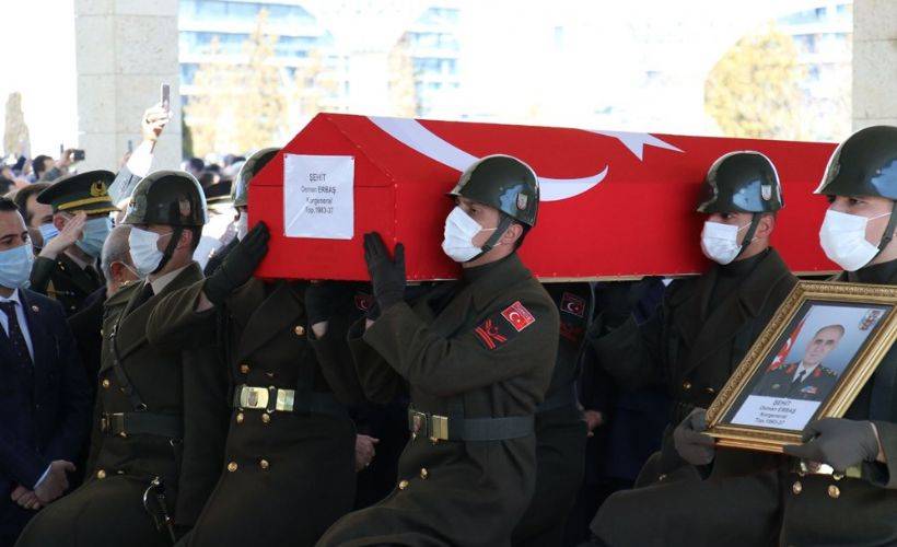 Helikopter kazası şehitleri, devlet töreni için Ankara'ya uğurlandı