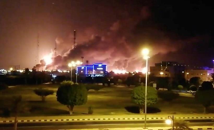 Suudi Arabistan liman ve petrol tesislerine saldırıyı doğruladı