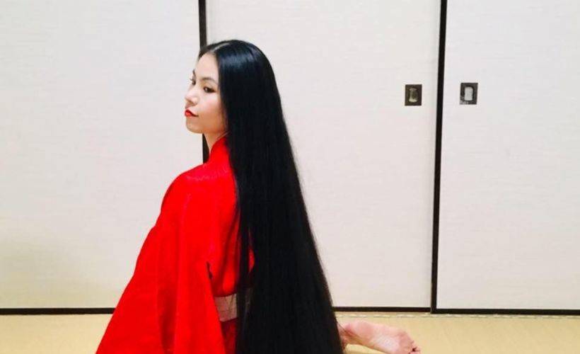 15 yıldır saçlarını kestirmeyen 'Japon Rapunzel’in saçları iki metreye ulaştı