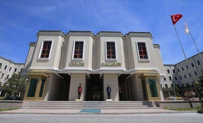 Gebze Belediye Meclisinin CHP'li üyesi görevinden uzaklaştırıldı