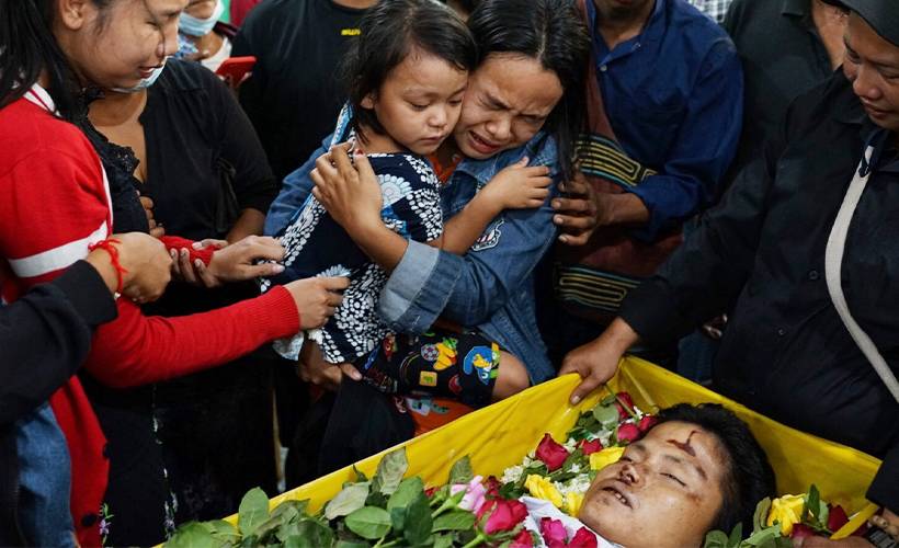Myanmar'da darbecilerin gözünü kan bürüdü: Ölü sayısı artıyor