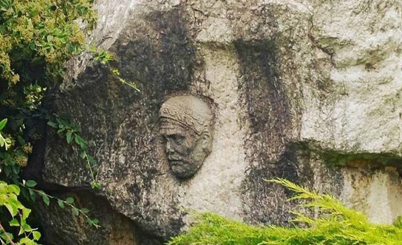 Dünyanın en ünlü komutanının anıt mezarı Gebze'de