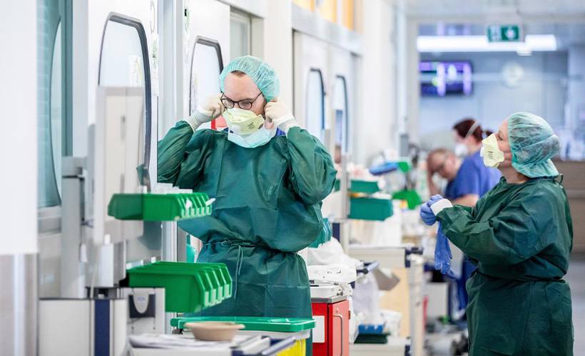 Almanya zorda: Hastanelerde hasta bakıcısı sorunu büyüyor