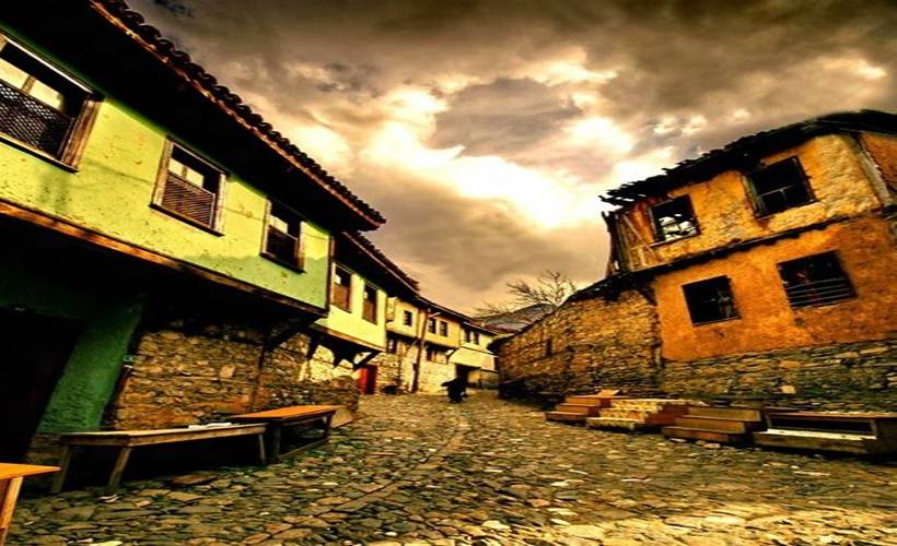 Yunanlıları şaşırtan 'Cin Aralığı'