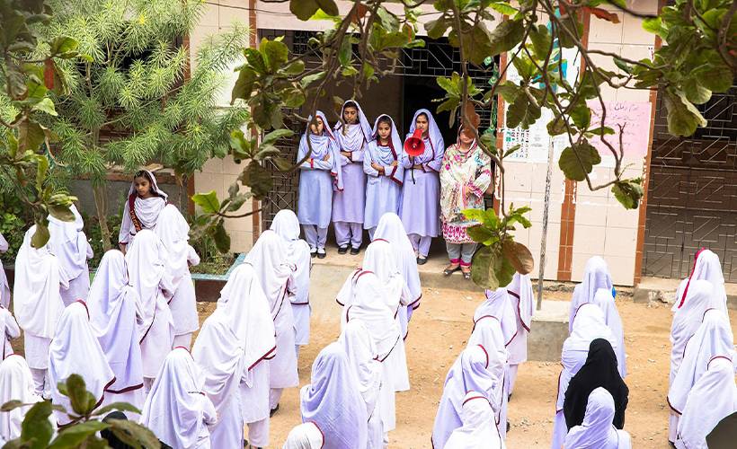 Afganistan'da şarkı yasağı tepkilere yol açtı