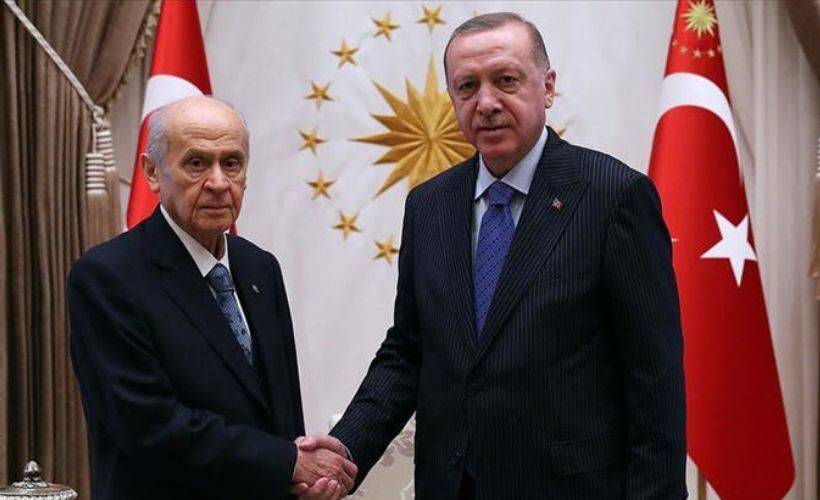 Cumhurbaşkanı Bahçeli'yi aradı tebrik etti