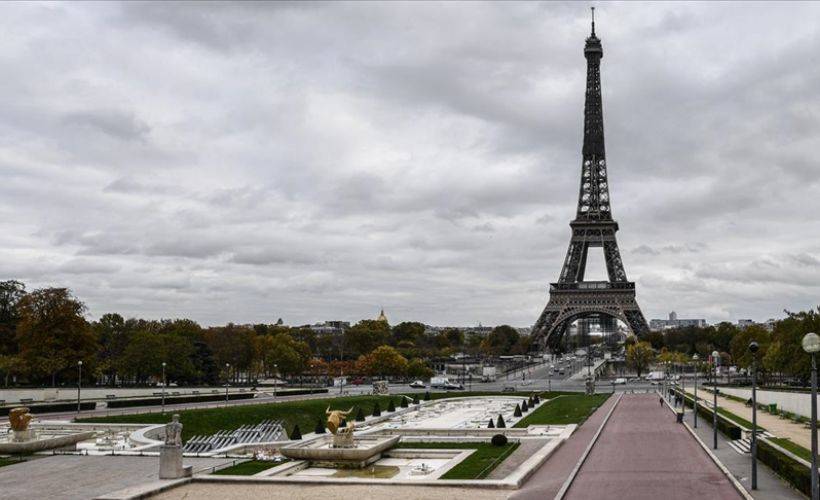 Fransa'da sokağa çıkma yasağı ilan edildi