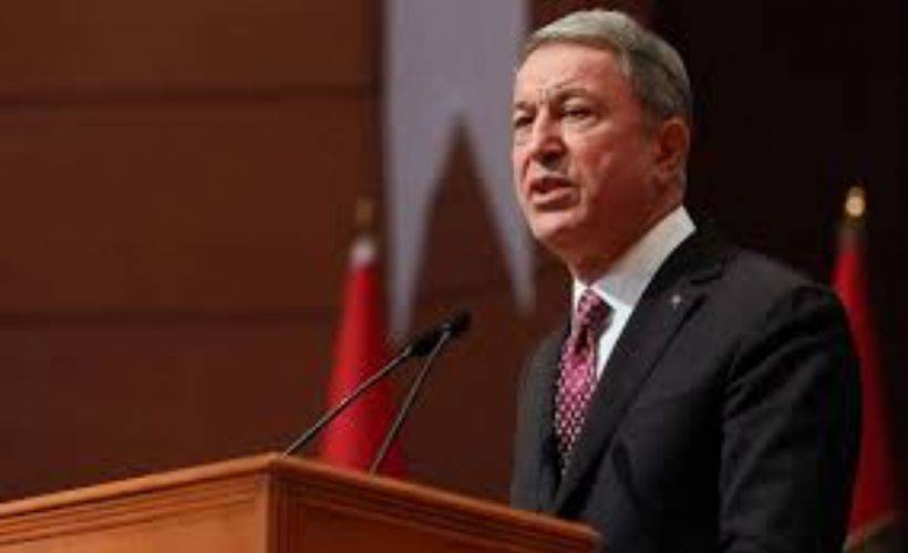 Bakan Akar: TSK'nın şanlı üniformasını hiçbir hainin taşımasına asla izin vermeyeceğiz