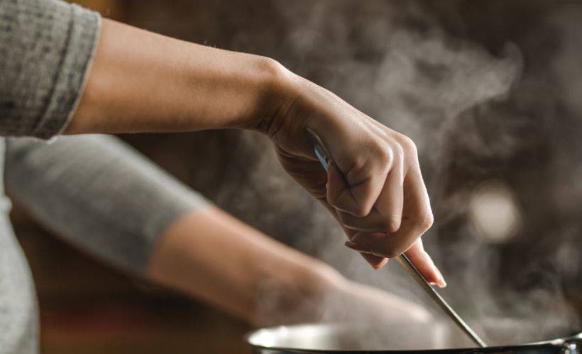 Dr. Murat Doğan'dan çok önemli uyarı! 'Tekrar ısıtılan yemekte...'