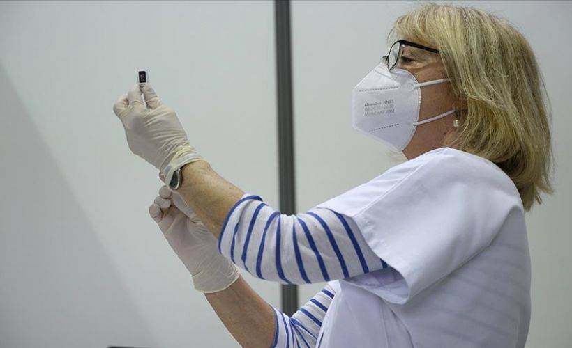 Fransa’nın en büyük stadyumu Kovid-19 aşı merkezine dönüştürülecek