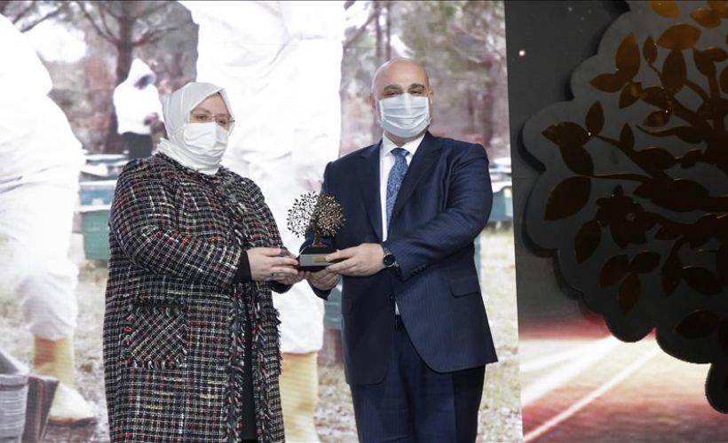 Halkbank'a 'Topluma Değer Katan Marka' ödülü