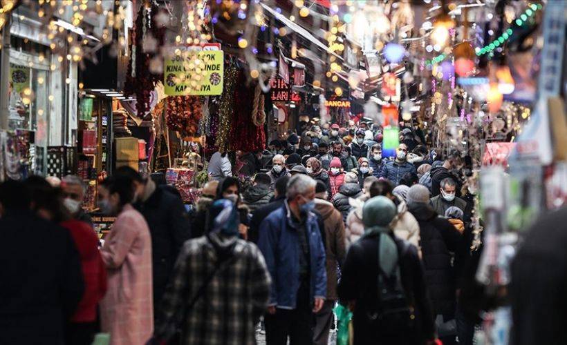 Tahtakale'de hayat; gündüzleri binlerce kişi, el ayak çekilince 15 kişi