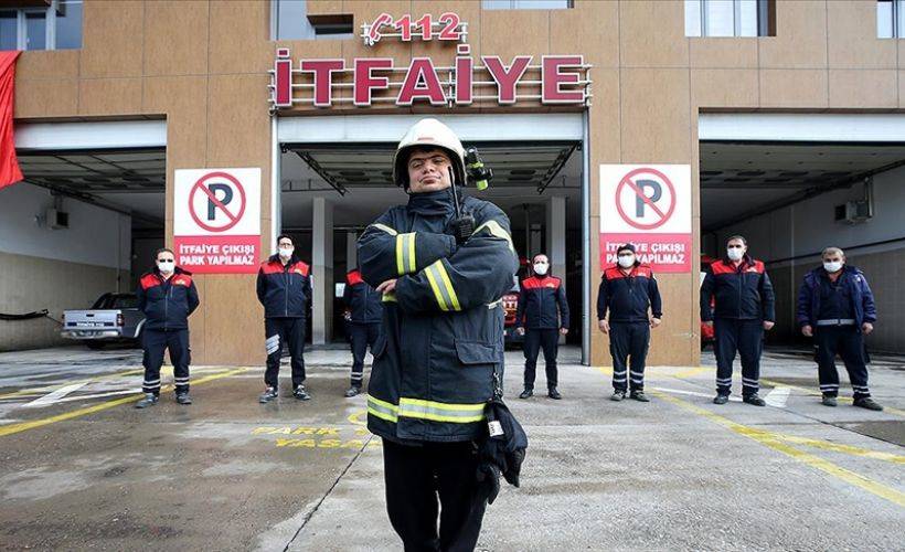 Down sendromlu gencin itfaiyeci olma hayali gerçekleşti
