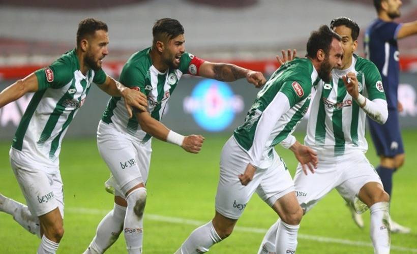 Konyaspor 3 puanı tek golle aldı!