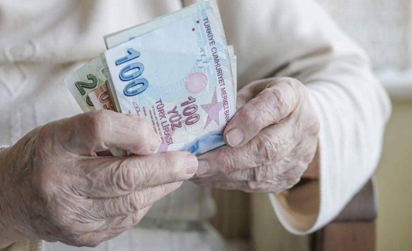 Emekli maaşına zam mı gelecek? En düşük emekli maaşı ne kadar oldu?