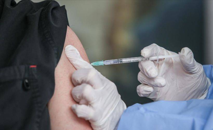 New York'ta Kovid-19 aşılamasında yaş sınırı 50'ye indirildi