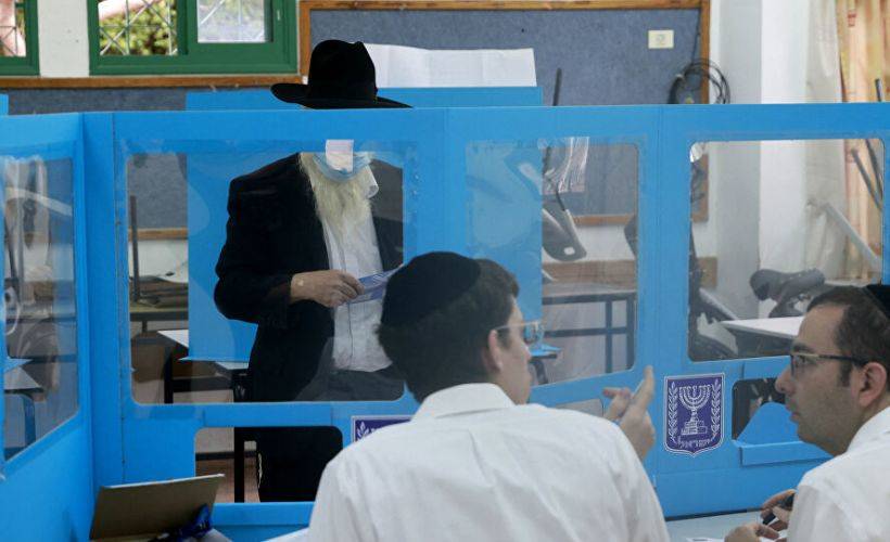 İsrail'de seçmenler 2 yılda dördüncü kez sandık başında