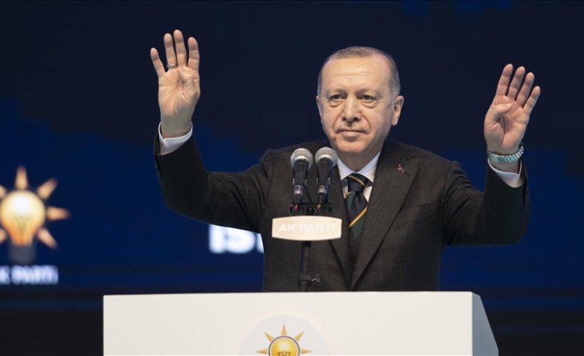 Recep Tayyip Erdoğan yeniden AK Parti Genel Başkanı seçildi