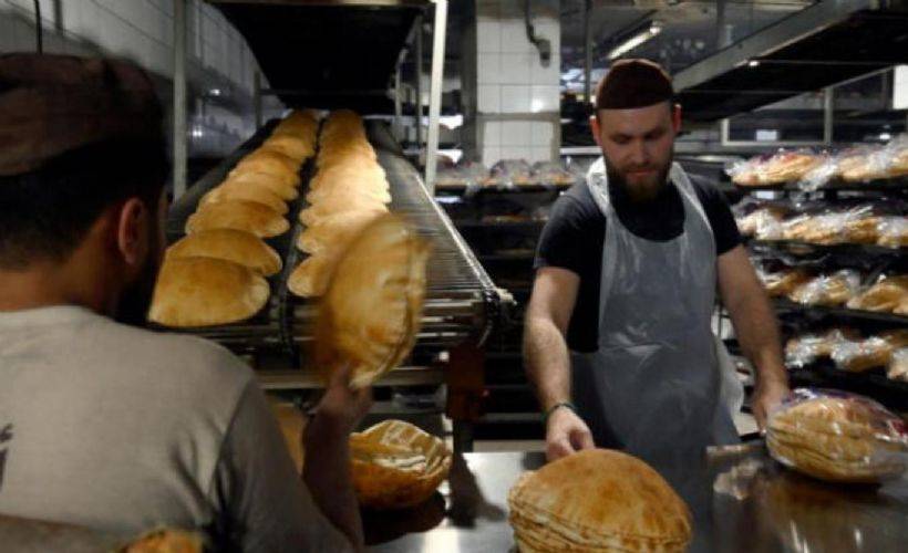 Lübnan'da ekonomik darboğaz ekmeği de etkiledi… Fiyatı iki katına çıktı