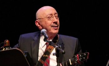 Özdemir Erdoğan kimdir?