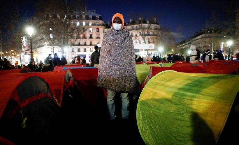 Paris'in göbeğinde göçmen kampı protestosu