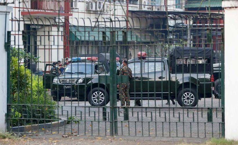 Darbe sonrası ülkede tansiyon düşmüyor… Türkiye’den kuvvetli kınama