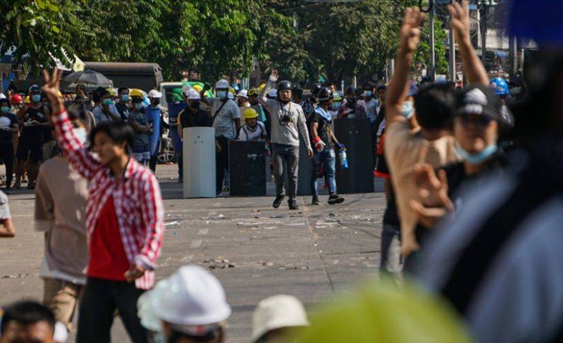 Myanmar’da dünkü protestolarda ölenlerin sayısı 100’e yükseldi