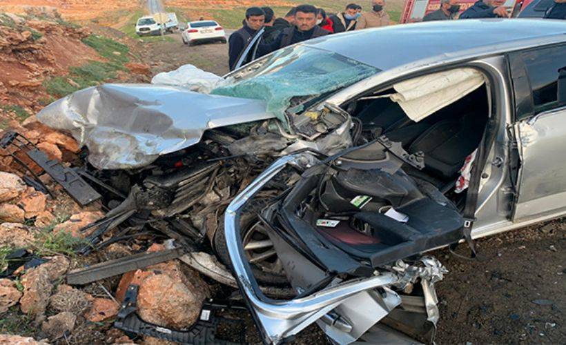 Şırnak'ta otomobil ile hafif ticari araç çarpıştı 4 ölü, 2 yaralı