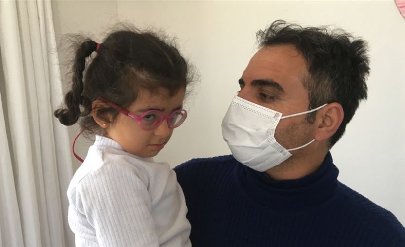 Görme engelli minik Nehir için yıllardır biriktirdikleri altınları çalındı