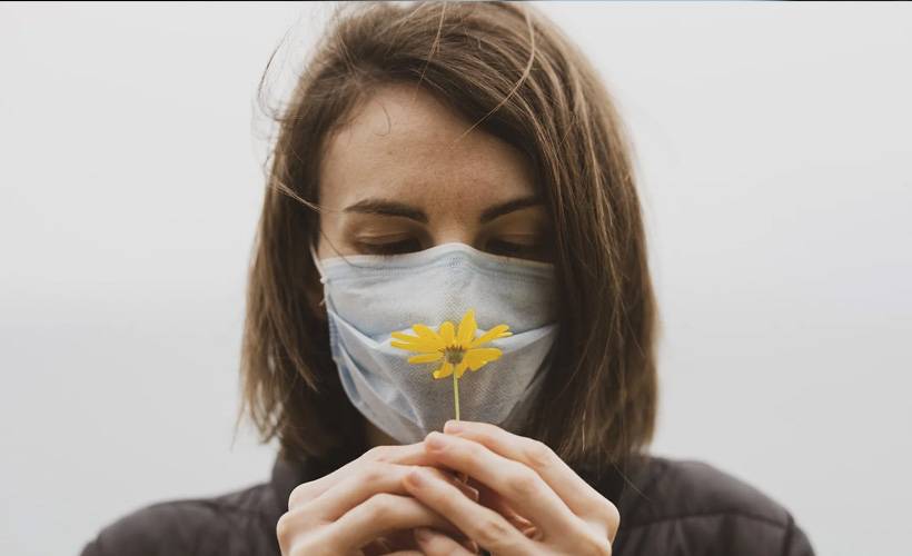 Koronavirüs ile ilgili ilginç araştırma: Erkekler ve kadınlar farklı kokular alıyor