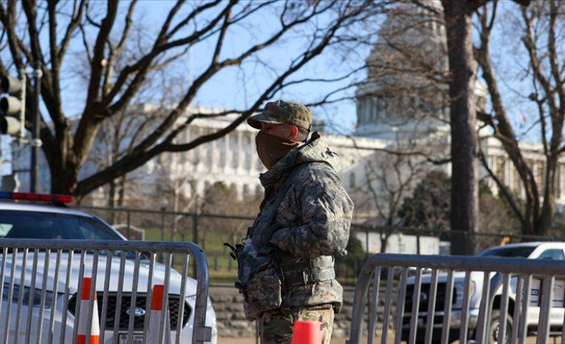 ABD Kongre binasına giriş ve çıkışlara kapatıldı