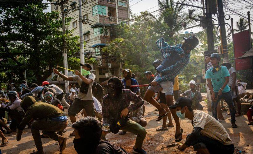 Myanmar'da iç savaş riski!