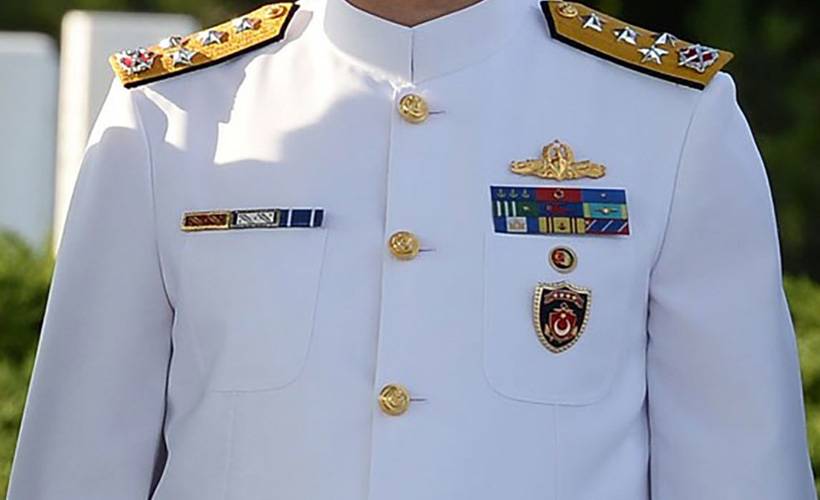 ''Bildiriyi imzalayan amirallerin hakları iptal edildi''