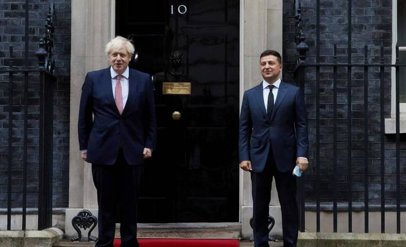 Johnson'dan Ukrayna lideri Zelenskiy'e destek mesajı