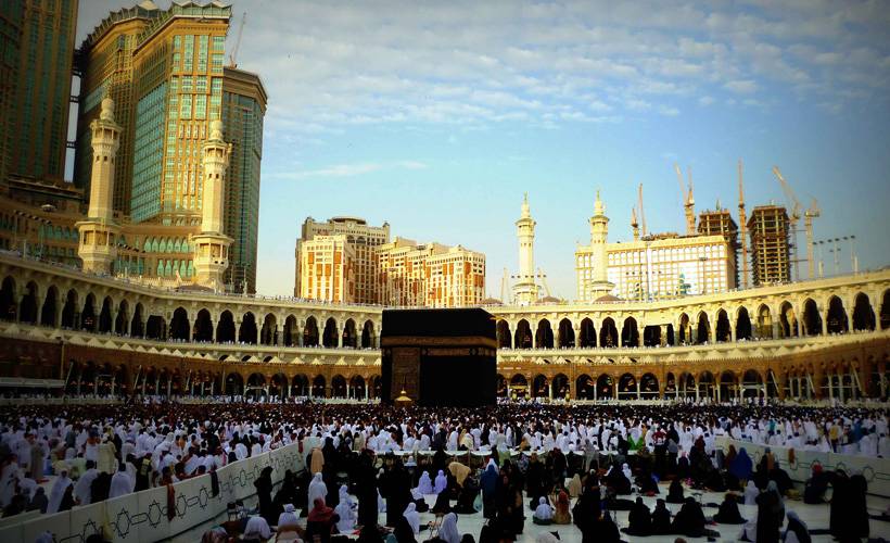 Suudi Arabistan umreye gidebilme şartlarını açıkladı