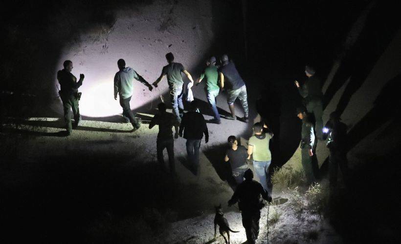 ABD-Meksika sınırındaki göçmen dramından görüntüler