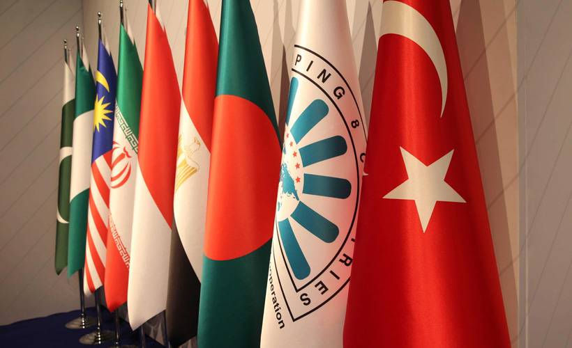 D-8 ülkelerini güçlendirecek 10 Yıllık Yol Haritası kabul edildi