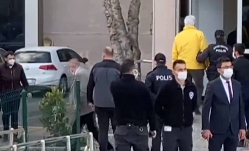 Emekli amiraller, gözaltı süresinin uzatılması talebiyle adliyeye sevk edildi