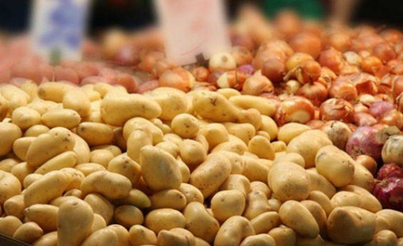 Bakan Pakdemirli: Stoktaki patates ve kuru soğan ihtiyaç sahiplerine bedelsiz dağıtılacak