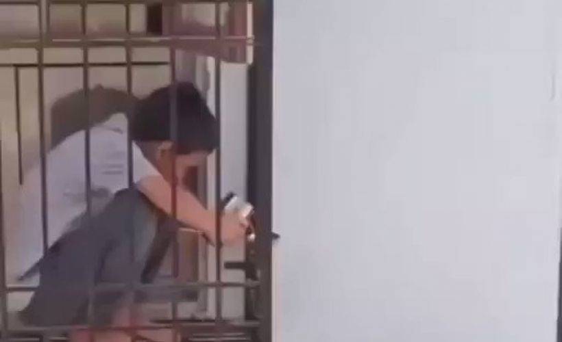 Çocuğun güvercin sevgisi duygulandırdı