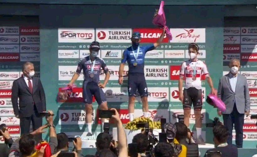 Cumhurbaşkanlığı Türkiye Bisiklet Turunun üçüncü günündeki Beyşehir-Alanya etabı Final Videosu