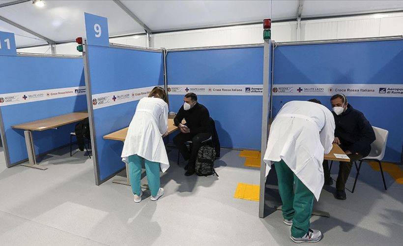 İtalya'da son 24 saatte 469 kişi Kovid-19'dan hayatını kaybetti