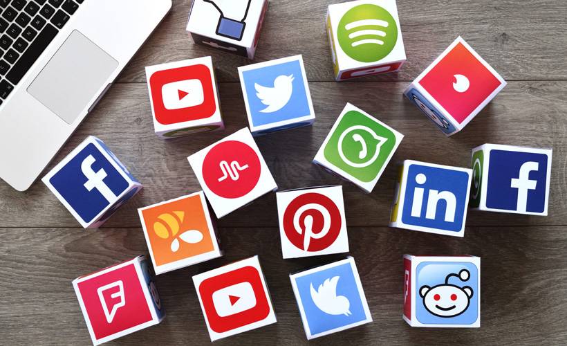 Pakistan’dan sosyal medya uygulamalarına 4 saatlik durdurma