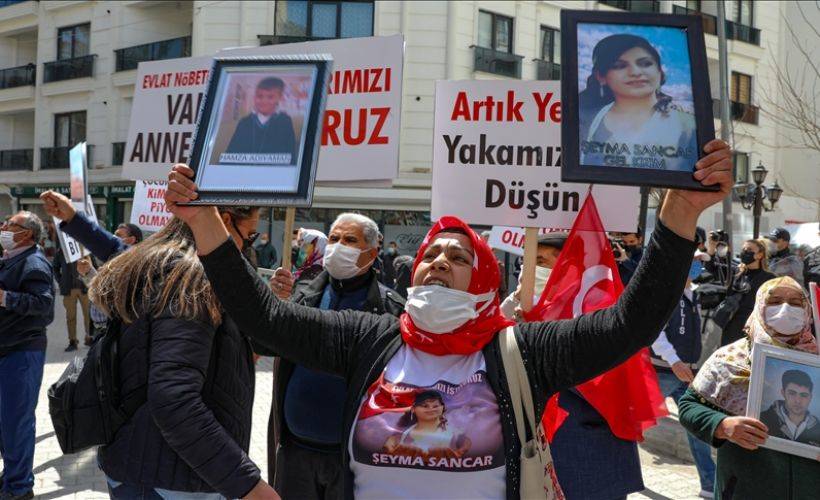 Van Anneleri'nin sayısı 29 oldu, aileler HDP'yi protesto eylemi düzenledi