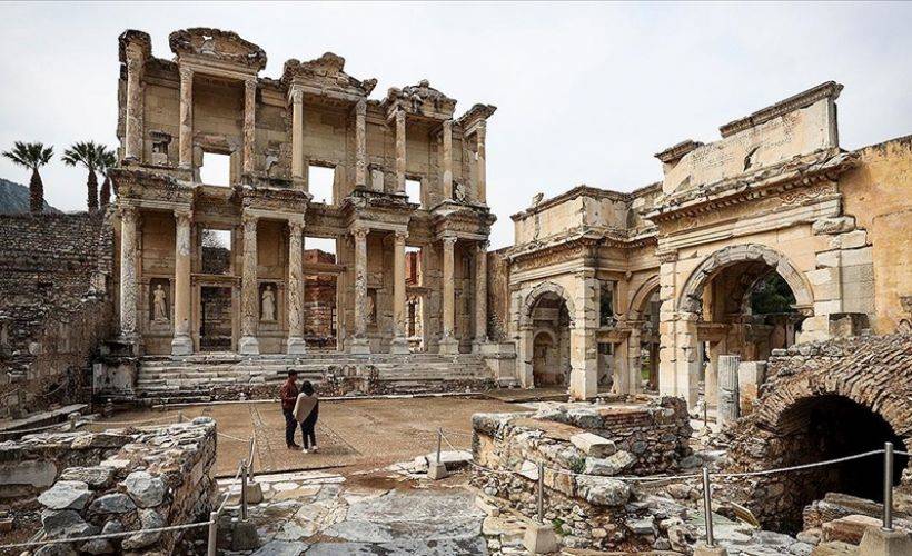 Ege'nin antik kentleri Efes, Laodikya ve Afrodisyas'tan görüntüler